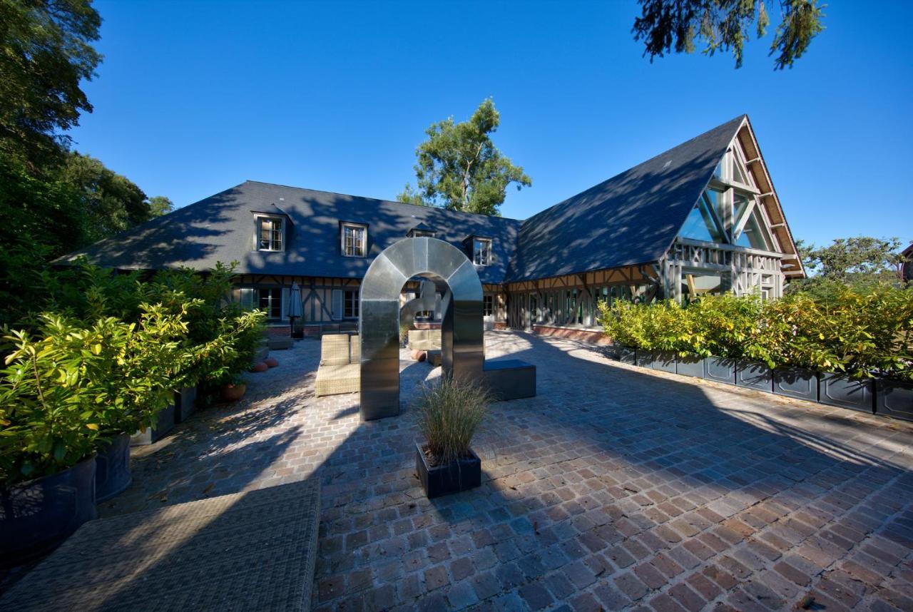 Hotel La Licorne & Spa Lyons-la-Forêt Exteriör bild