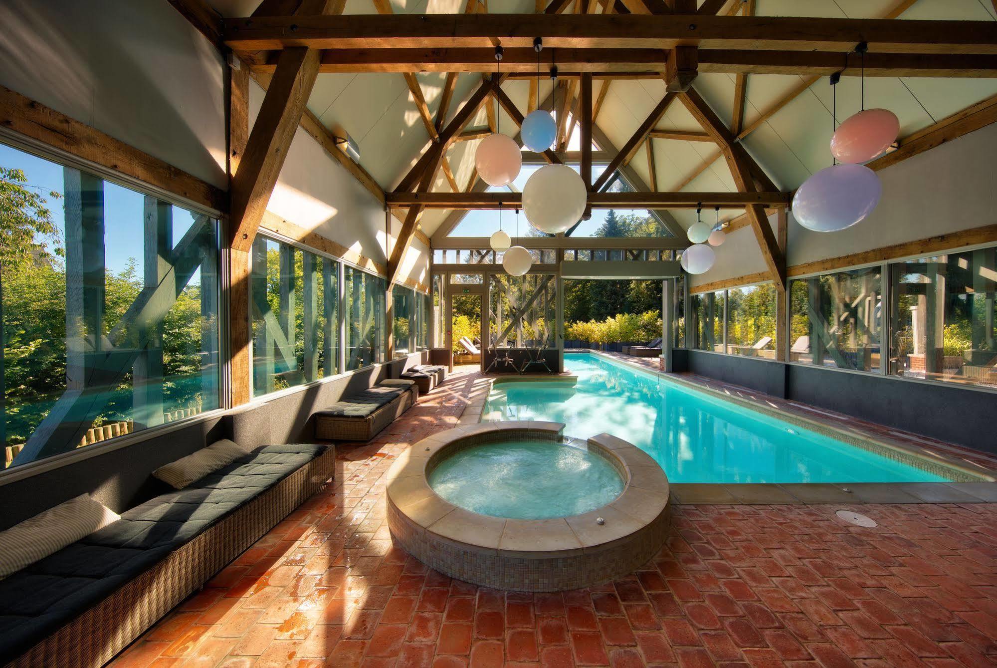 Hotel La Licorne & Spa Lyons-la-Forêt Exteriör bild